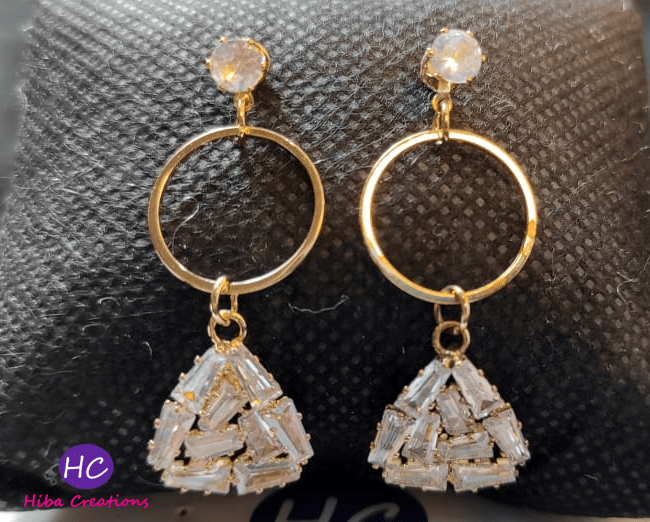 New Design Golden Triangle Earrings design with Price in Pakistan 2022, Buy Earrings for Women Online in Pakistan 2022, Cash on Delivery.