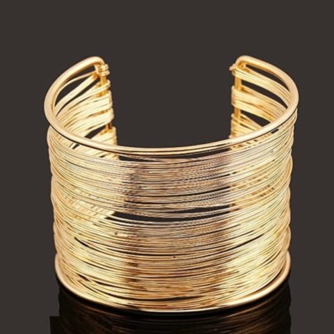 Wire Hand Cuff Bracelet (Golden) in Pakistan. Hand Cuff Price in Pakistan. Buy Online Jewellery in Pakistan 2023/ 2024 with Cash on Delivery.